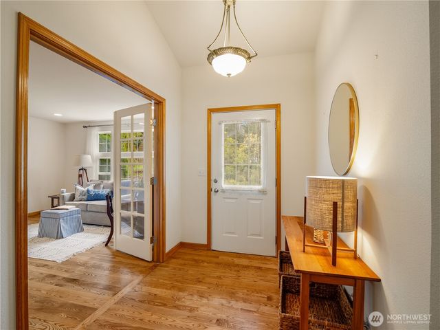 1102 136th St NW, Gig Harbor, WA 98332