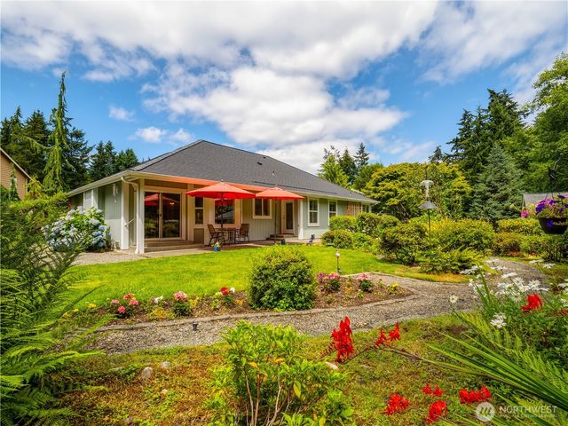 1102 136th St NW, Gig Harbor, WA 98332