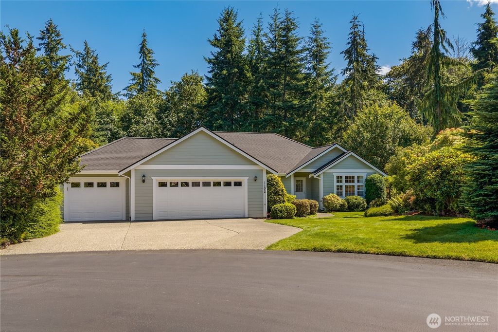 1102 136th St NW, Gig Harbor, WA 98332