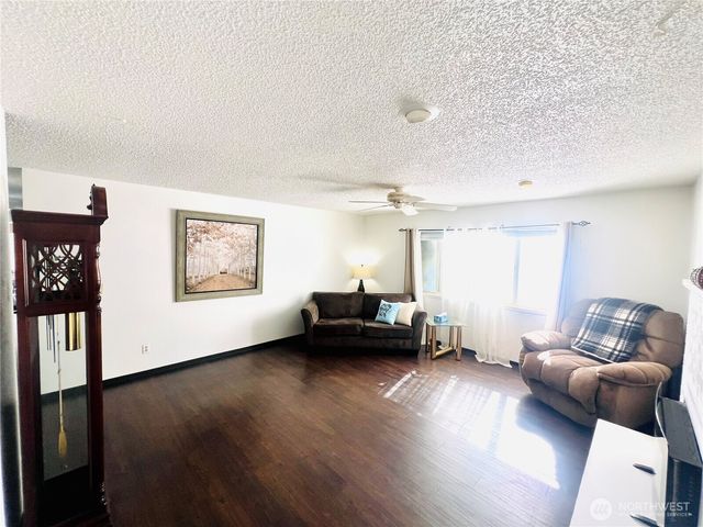 613 Holm Avenue, Montesano, WA 98563