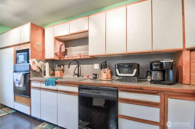 613 Holm Avenue, Montesano, WA 98563