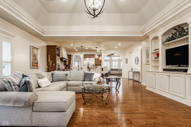 12862 Horseferry Road, Carmel, IN 46032