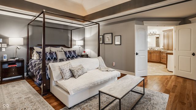 12862 Horseferry Road, Carmel, IN 46032