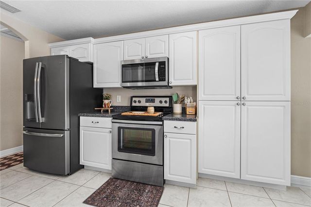 2526 CHESTER AVENUE, New Smyrna Beach, FL 32168