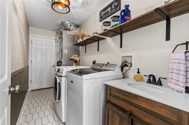 2526 CHESTER AVENUE, New Smyrna Beach, FL 32168