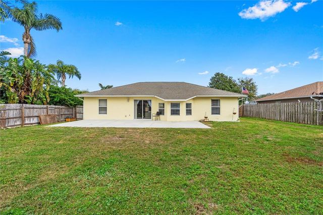 2526 CHESTER AVENUE, New Smyrna Beach, FL 32168