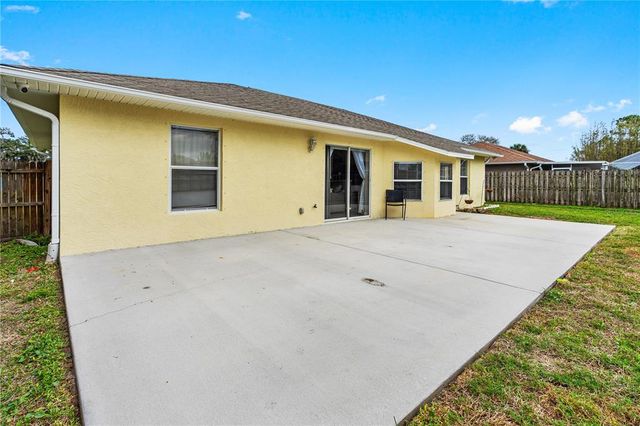 2526 CHESTER AVENUE, New Smyrna Beach, FL 32168