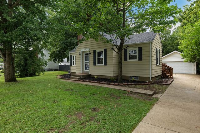 407 W Lomar Avenue, Carlisle, OH 45005