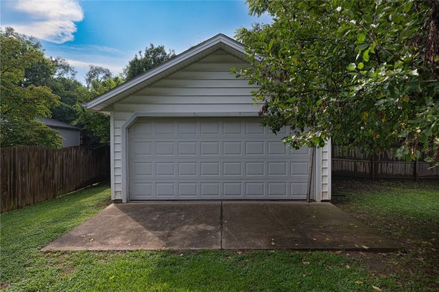 407 W Lomar Avenue, Carlisle, OH 45005
