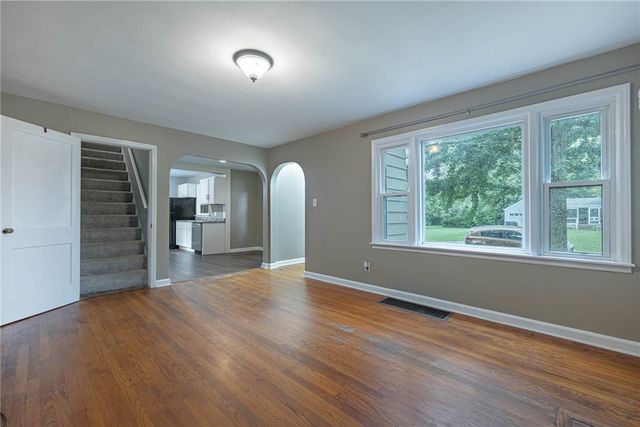 407 W Lomar Avenue, Carlisle, OH 45005