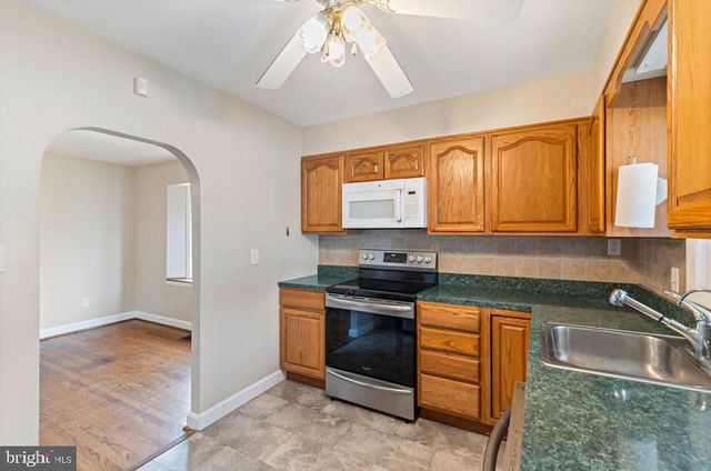 5528 CLIFTON AVE, Baltimore, MD 21207