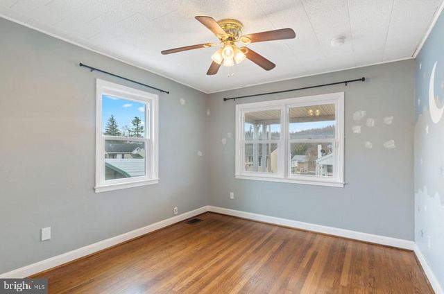 5528 CLIFTON AVE, Baltimore, MD 21207