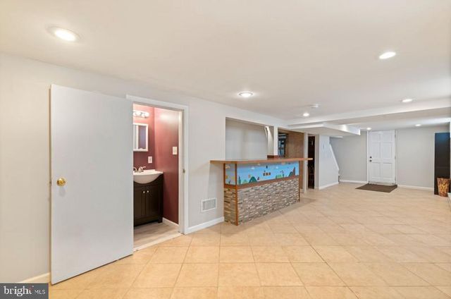 5528 CLIFTON AVE, Baltimore, MD 21207