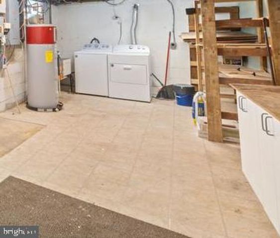 5528 CLIFTON AVE, Baltimore, MD 21207