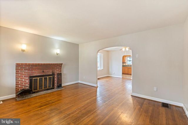 5528 CLIFTON AVE, Baltimore, MD 21207