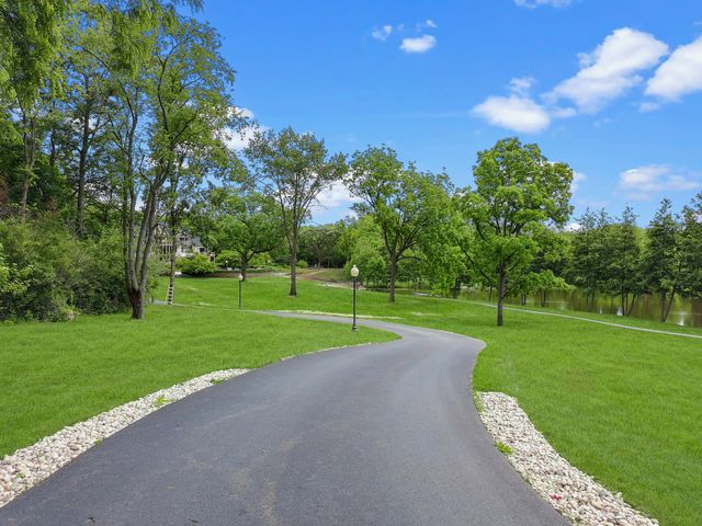 19802 Dunham Road, Woodstock, IL 60098