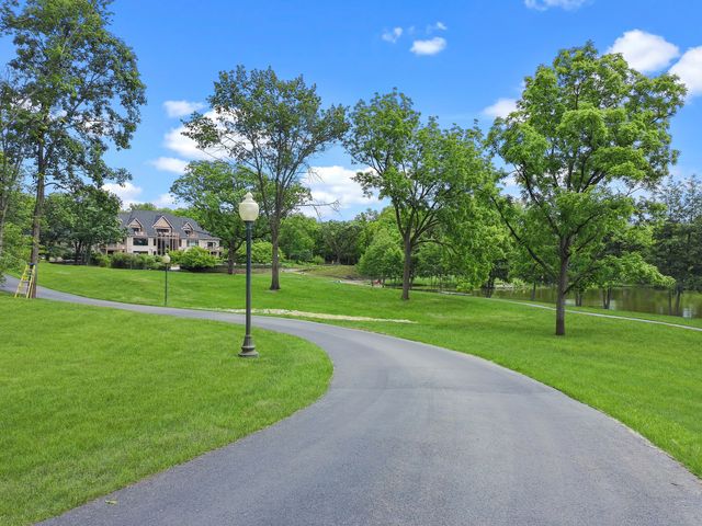 19802 Dunham Road, Woodstock, IL 60098