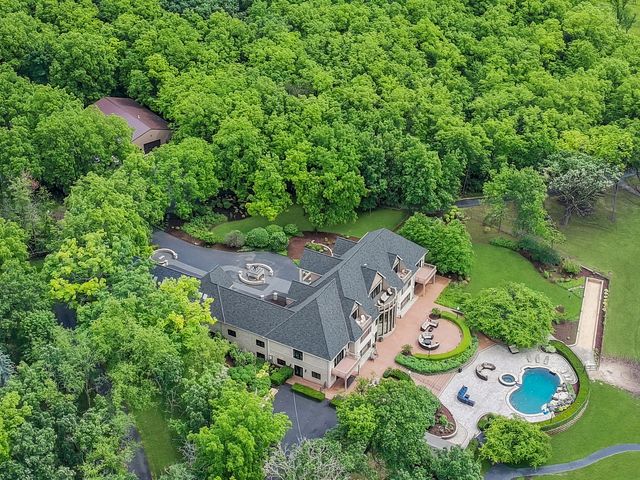 19802 Dunham Road, Woodstock, IL 60098