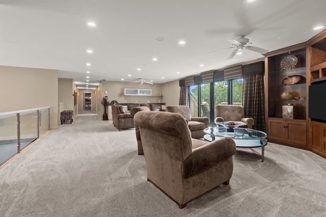 19802 Dunham Road, Woodstock, IL 60098