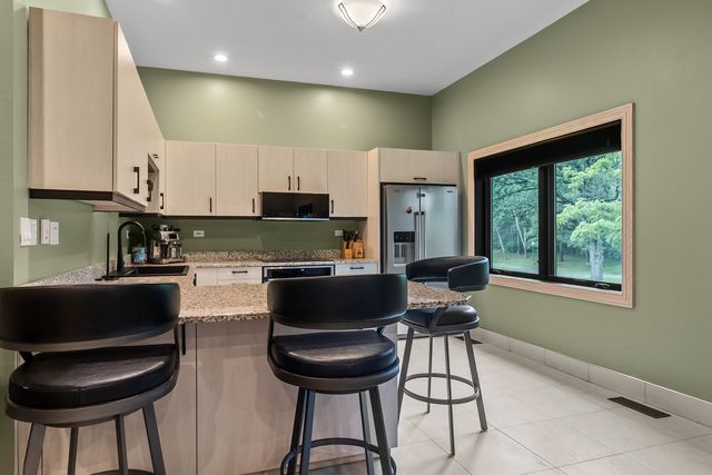 19802 Dunham Road, Woodstock, IL 60098