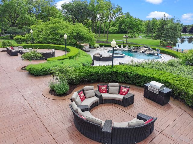 19802 Dunham Road, Woodstock, IL 60098