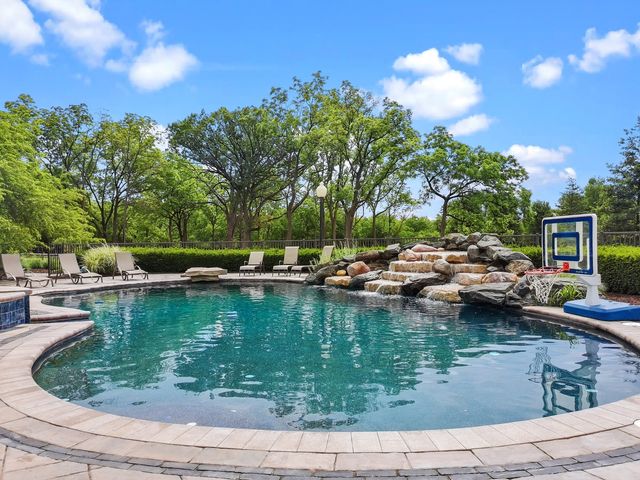 19802 Dunham Road, Woodstock, IL 60098