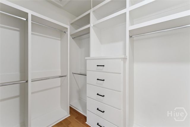 554 E McDonough Street, Savannah, GA 31401