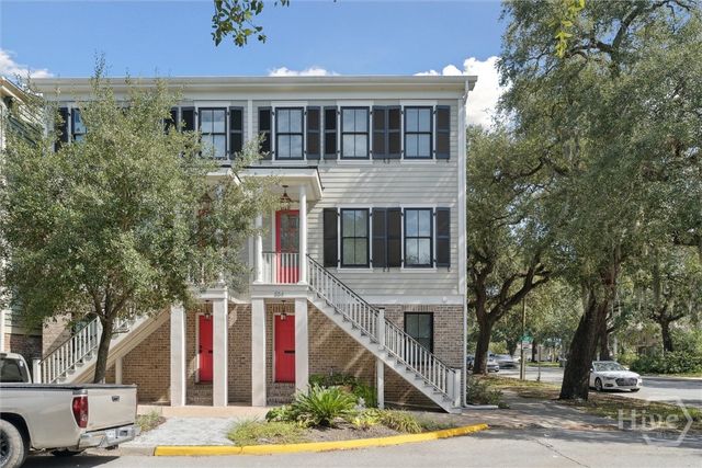 554 E McDonough Street, Savannah, GA 31401