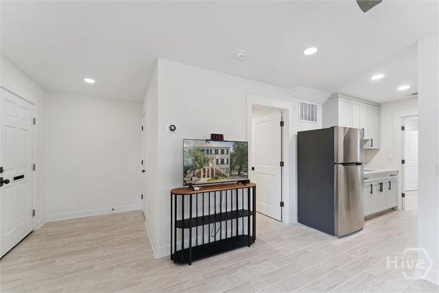 554 E McDonough Street, Savannah, GA 31401