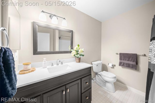 7362 Manor Circle 203, Westland, MI 48185
