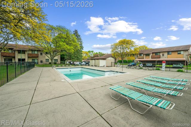 7362 Manor Circle 203, Westland, MI 48185