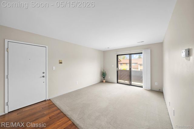 7362 Manor Circle 203, Westland, MI 48185