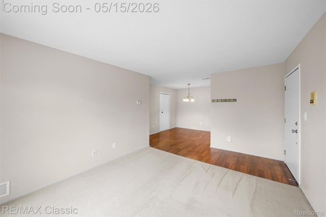 7362 Manor Circle 203, Westland, MI 48185