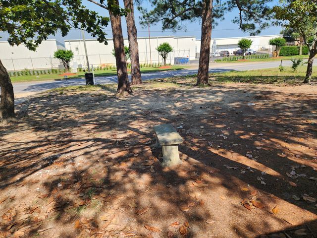 24 NW Robinwood Drive, Fort Walton Beach, FL 32548