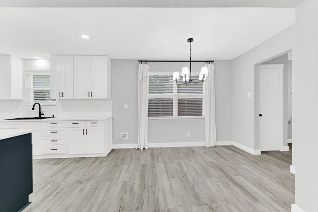 5821 Clendenin Avenue, Dallas, TX 75228