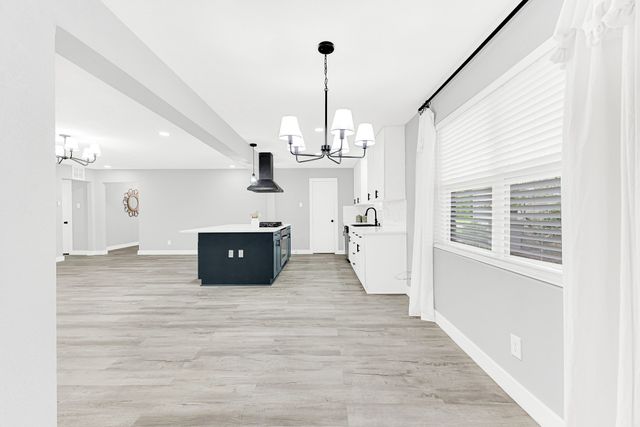 5821 Clendenin Avenue, Dallas, TX 75228