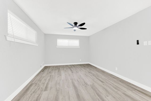 5821 Clendenin Avenue, Dallas, TX 75228