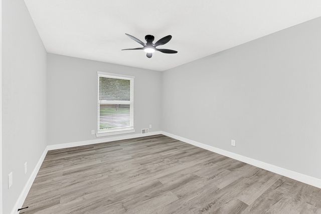 5821 Clendenin Avenue, Dallas, TX 75228