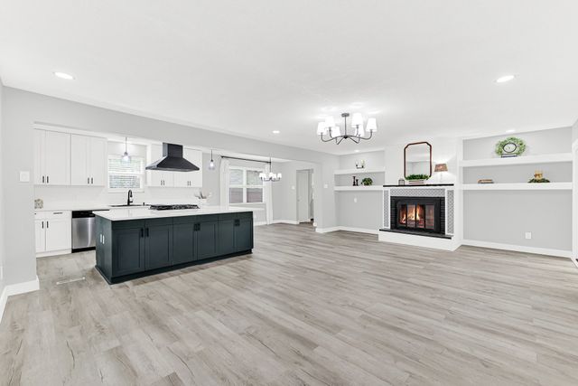 5821 Clendenin Avenue, Dallas, TX 75228