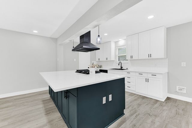 5821 Clendenin Avenue, Dallas, TX 75228