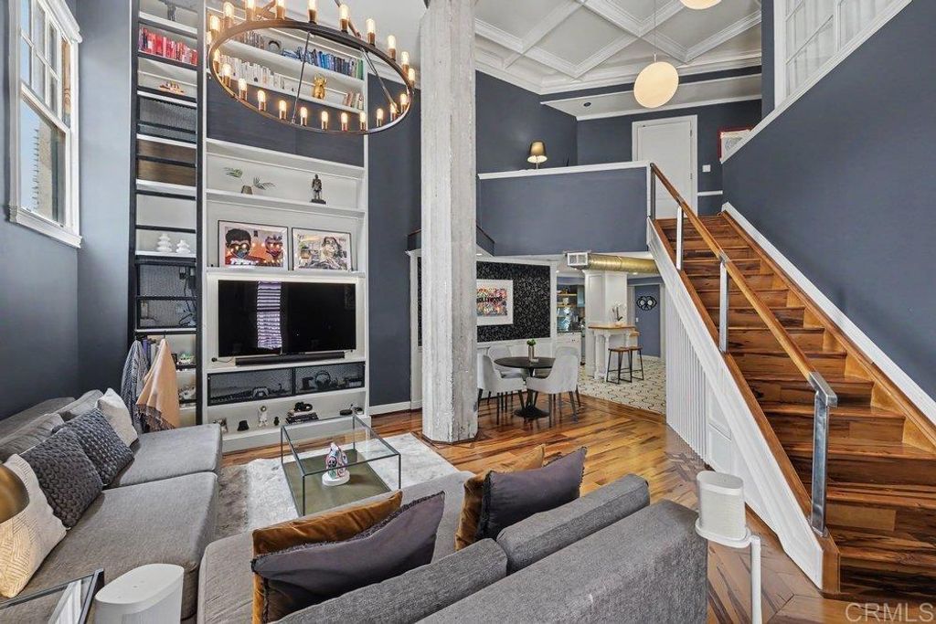 702 Ash Street 105, San Diego, CA 92101