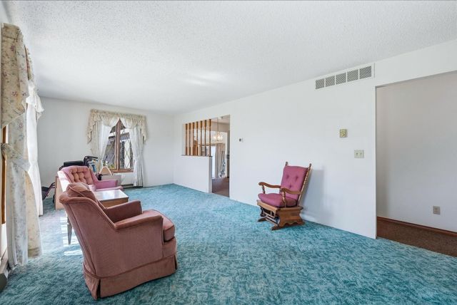 195 N 1075 W, Angola, IN 46703