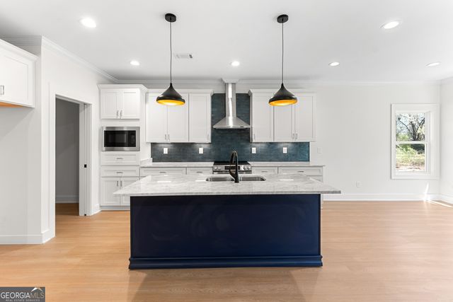 110 Friar Tuck Avenue, Warner Robins, GA 31088