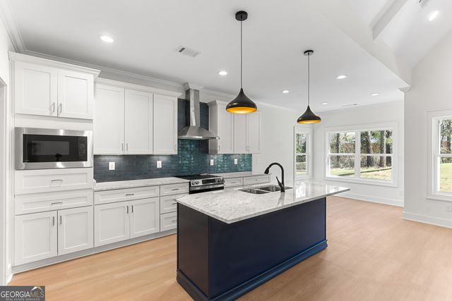 110 Friar Tuck Avenue, Warner Robins, GA 31088