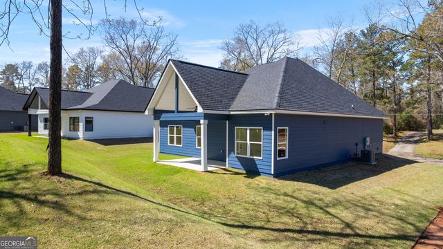 110 Friar Tuck Avenue, Warner Robins, GA 31088