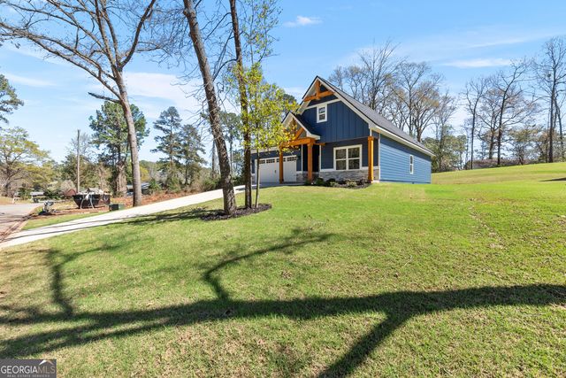 110 Friar Tuck Avenue, Warner Robins, GA 31088