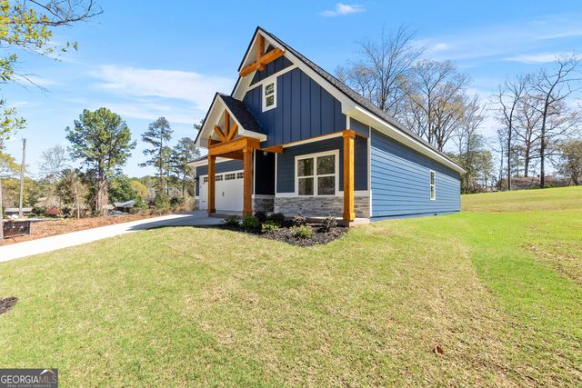 110 Friar Tuck Avenue, Warner Robins, GA 31088