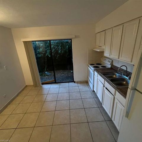 3950 Lora ST 107, Fort Myers, FL 33916