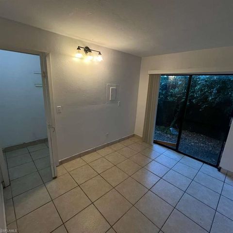 3950 Lora ST 107, Fort Myers, FL 33916