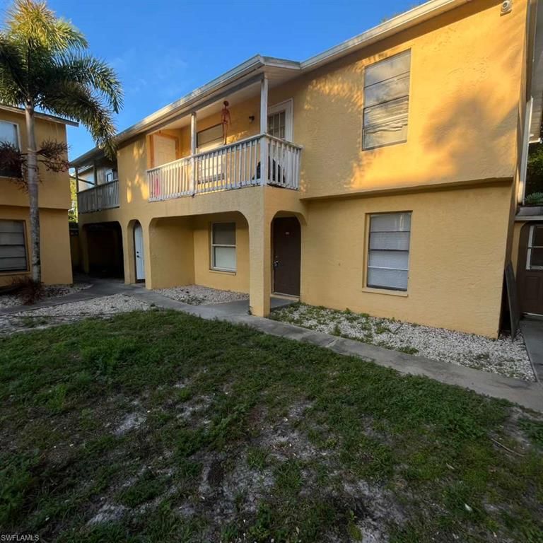 3950 Lora ST 107, Fort Myers, FL 33916